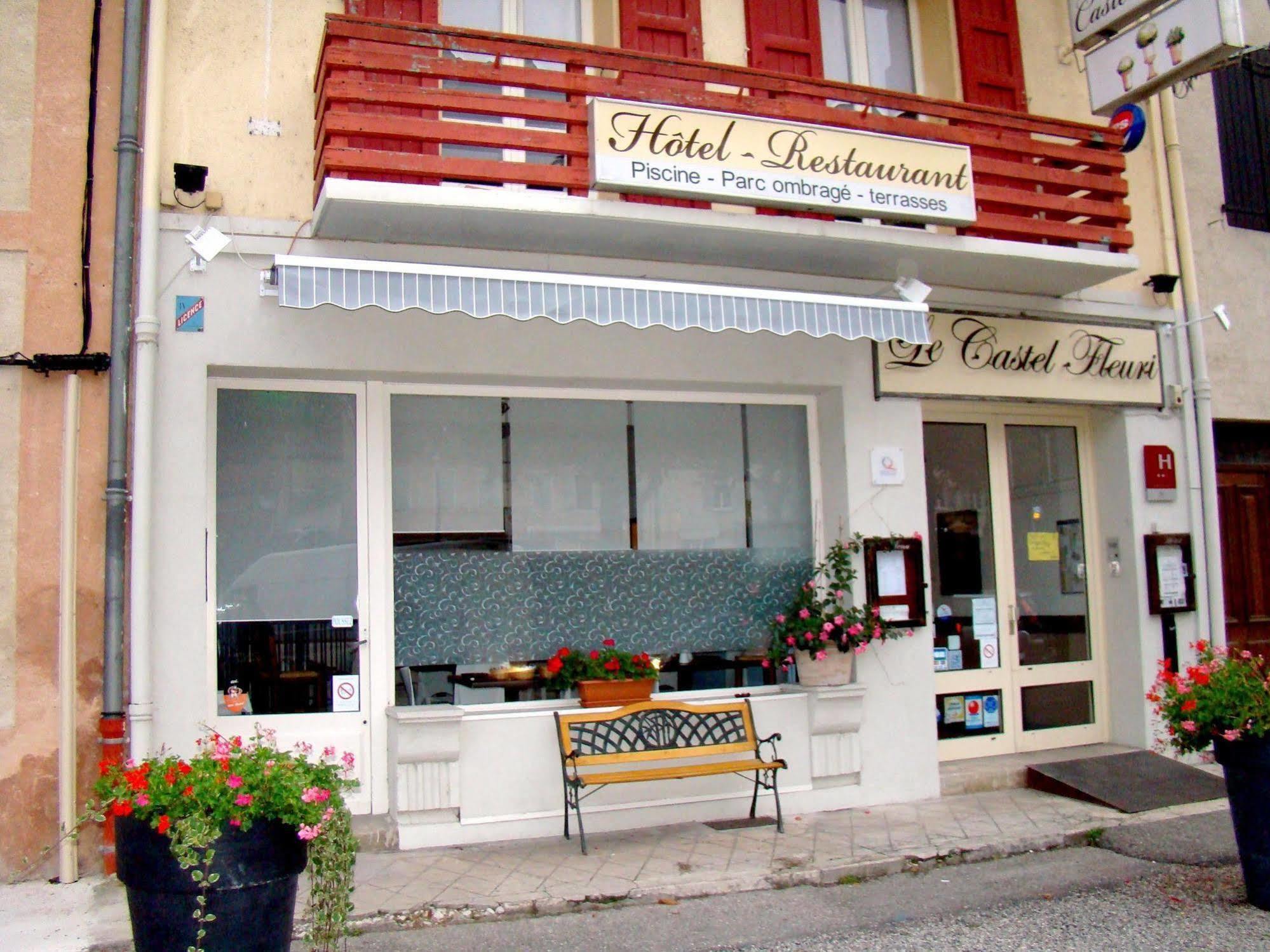 Logis Hotel Restaurant Le Castel Fleuri Saint-Jean-en-Royans Exterior photo